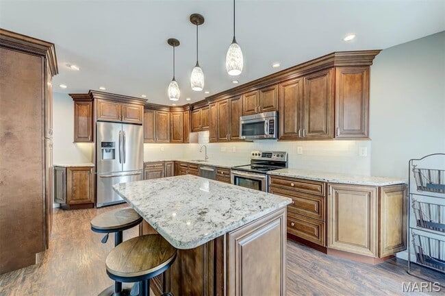Building Photo - 14991 Broadmont Dr
