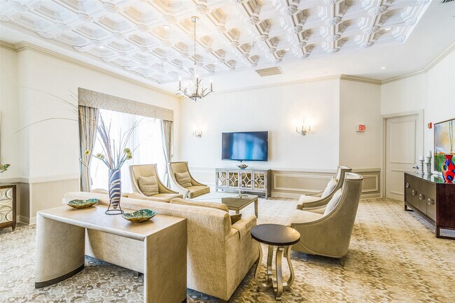 Building Photo - 2110 N Ocean Blvd