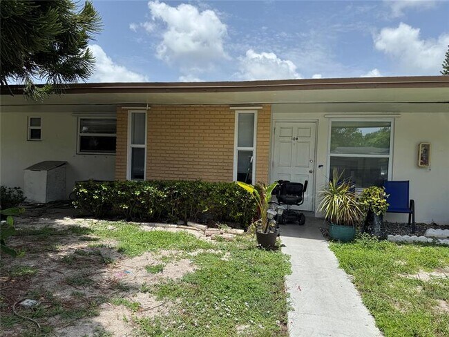 Primary Photo - 3033 NW 43rd Ave