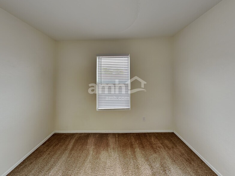 Building Photo - 3631 E Foxtrotter Rd