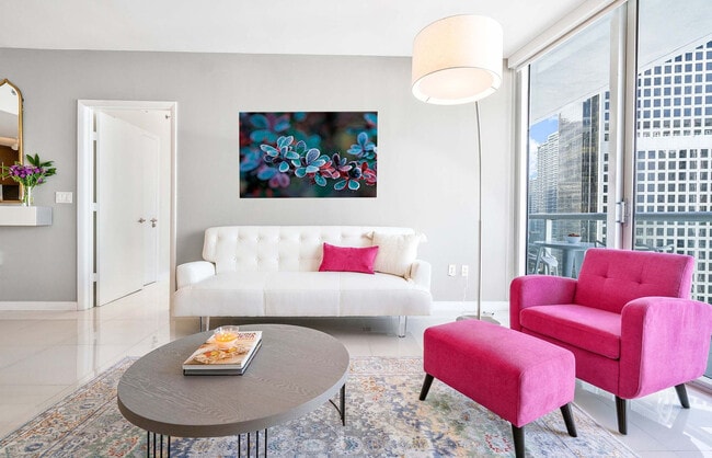 Building Photo - 485 Brickell Ave