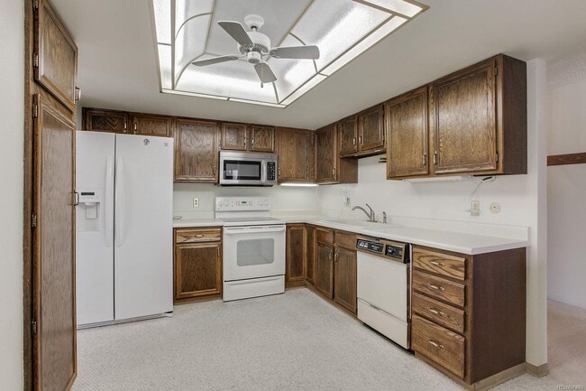 Building Photo - 14091 E Marina Dr