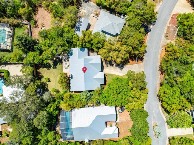 Building Photo - 220 Seabreeze Cir