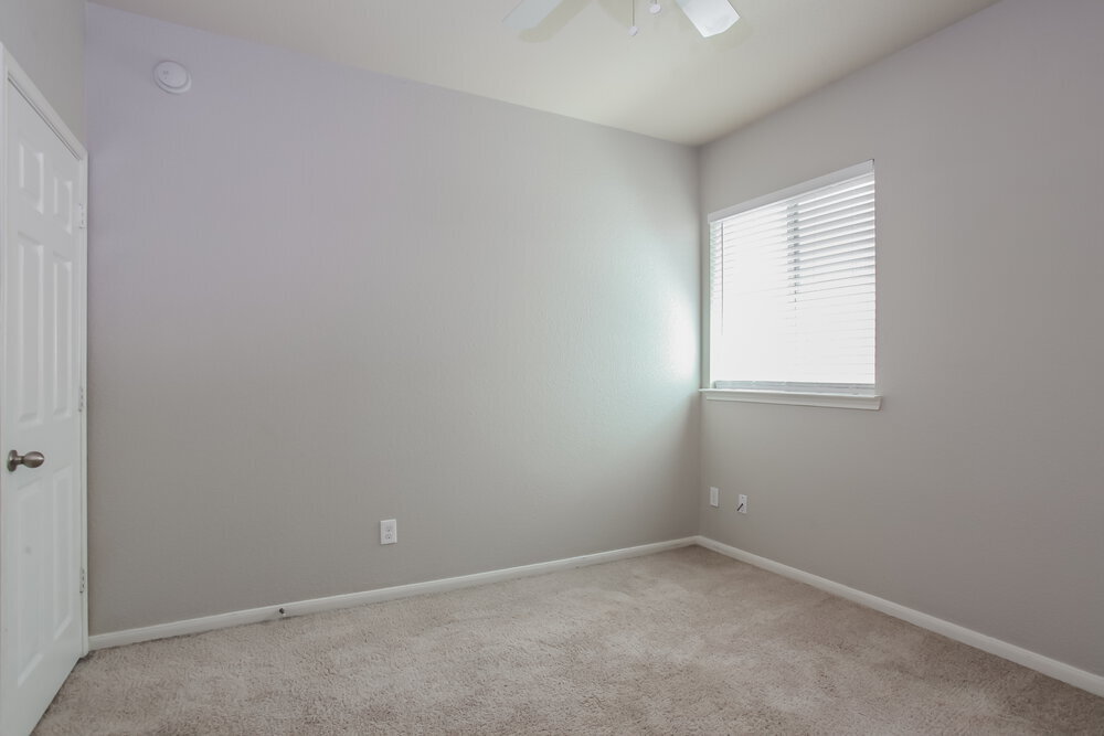 Building Photo - 15702 Flagstone Walk Way