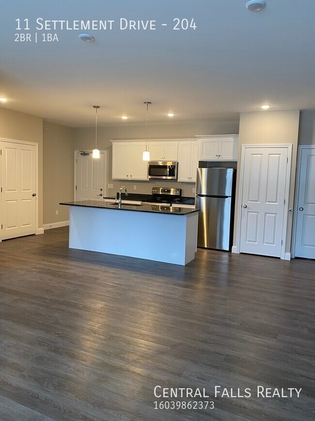 Building Photo - 11 Settlement Dr