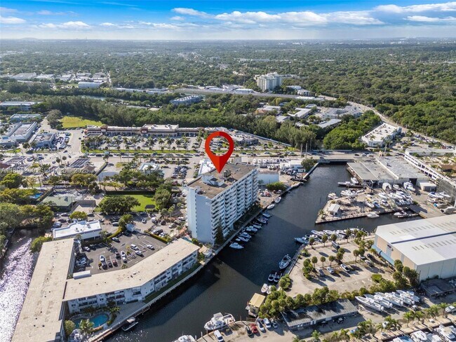 Building Photo - 13155 Ixora Ct