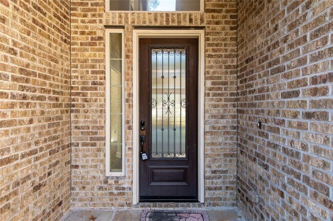 Building Photo - 4855 Bayou St.John
