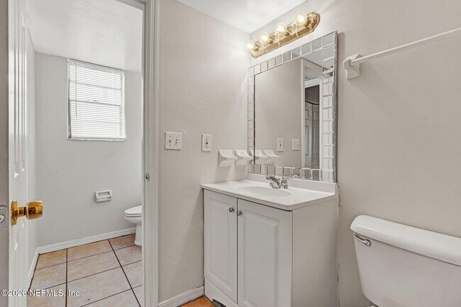 Building Photo - 478 Bentwood Ln