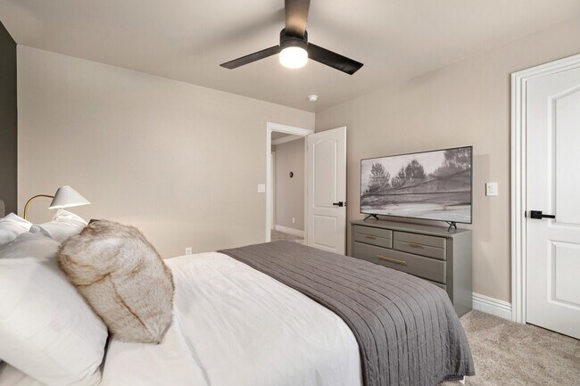 Building Photo - 6502 Hearth Falls Dr