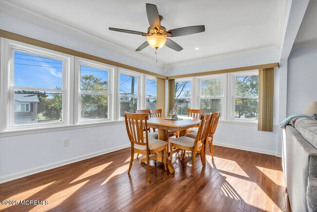 Building Photo - 101 St Louis Ave