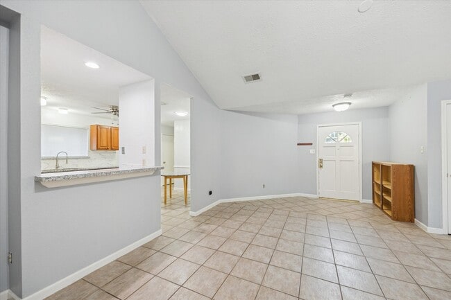 Building Photo - 3615 Kingston Vale Dr