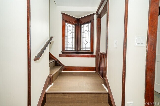 Building Photo - 23 Aldrich Pl