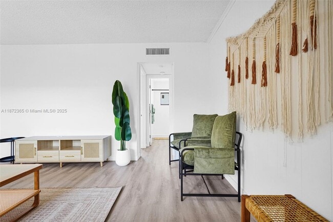 Building Photo - 13210 Memorial Hwy