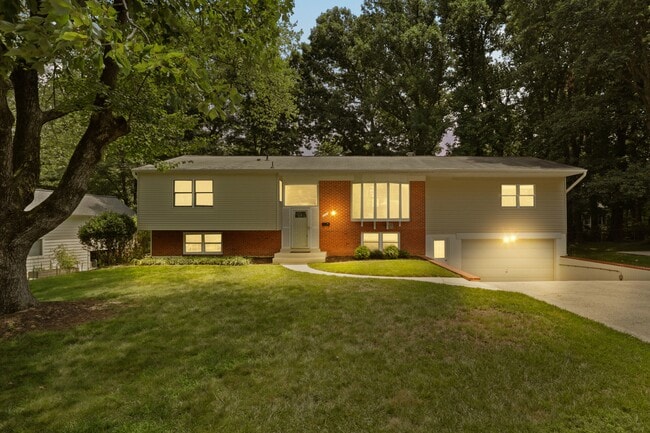 Building Photo - 2527 Swift Run St