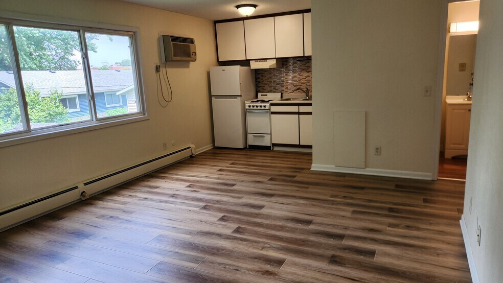 Building Photo - 2190 Robbins St