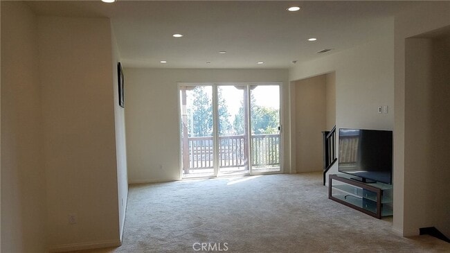 Building Photo - 908 N Acacia Ct