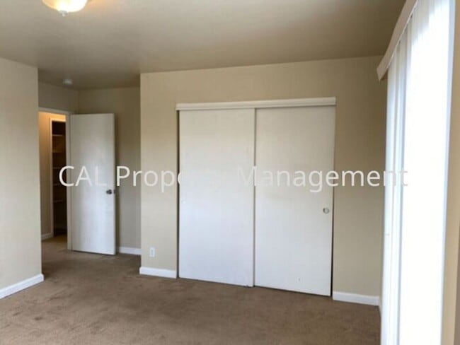 Building Photo - Two bedroom apartment in Seaside, CA