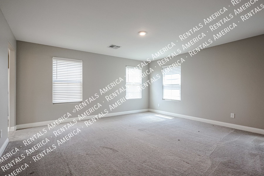 Building Photo - 263 N 69th Pl