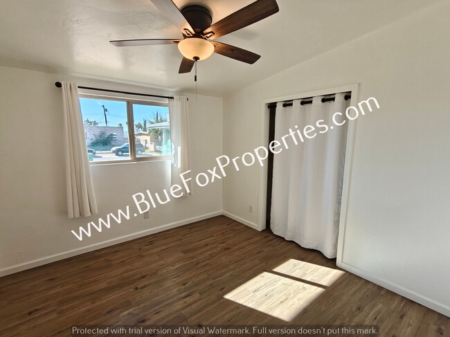 Building Photo - 3310 W Calle Toronja