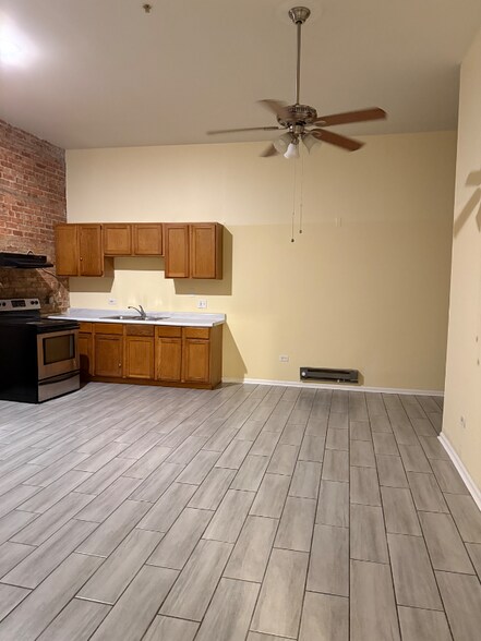 Building Photo - 709 S McAlister Ave