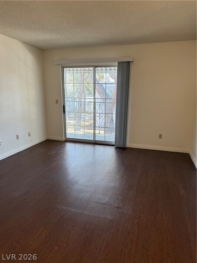 Building Photo - 3823 S Maryland Pkwy