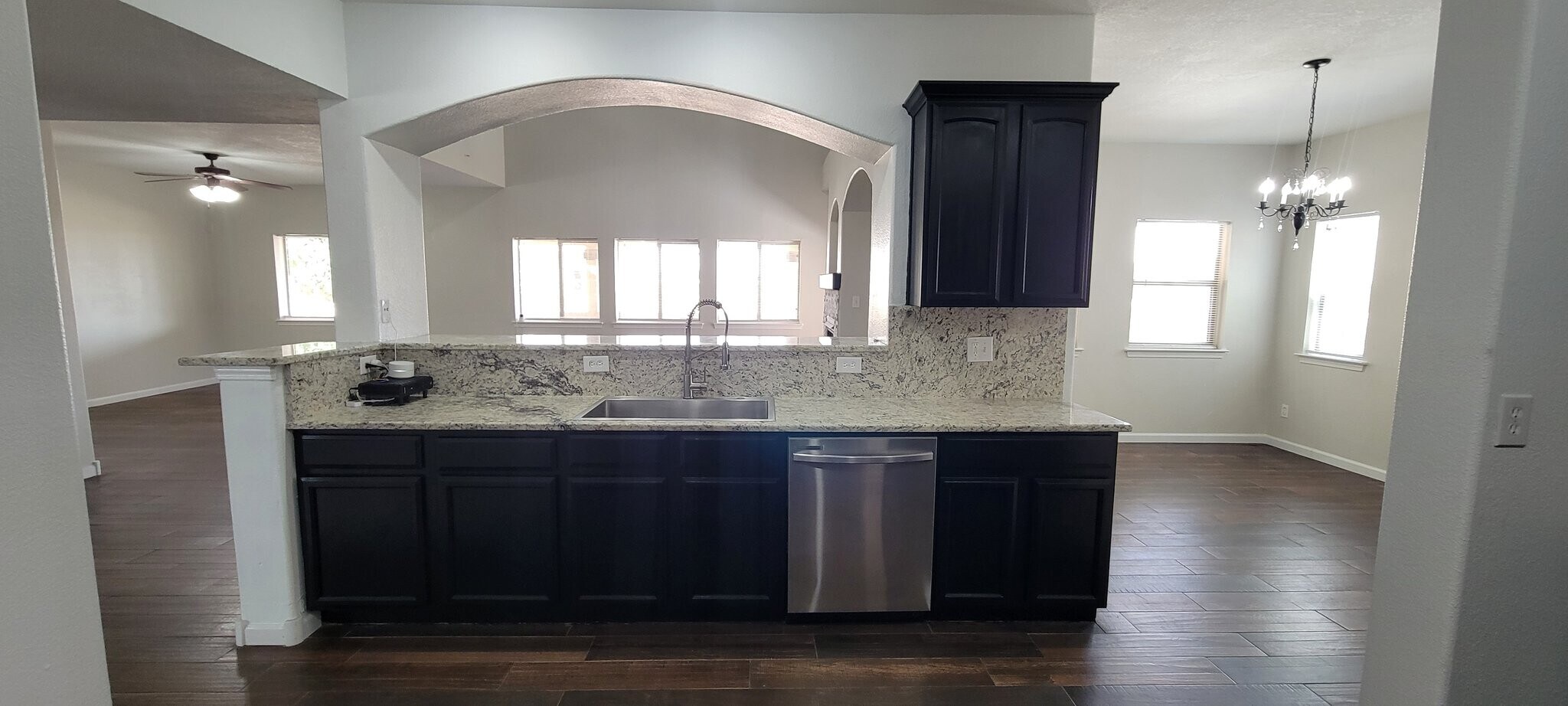Building Photo - 3600 Tierra Bahia Dr