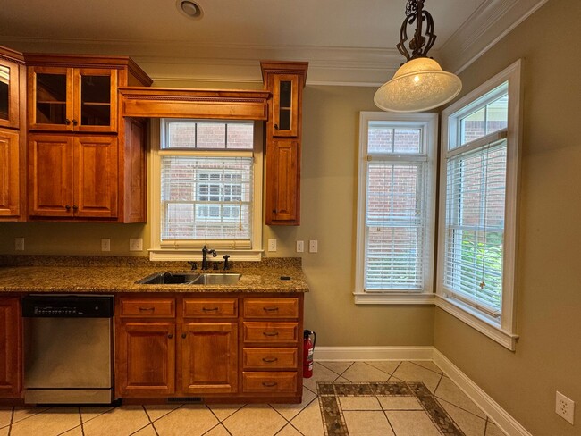 Building Photo - Executive Rental in Pear Alley Condominium...