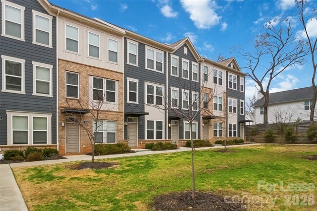 Building Photo - 3011 Citizens Ln