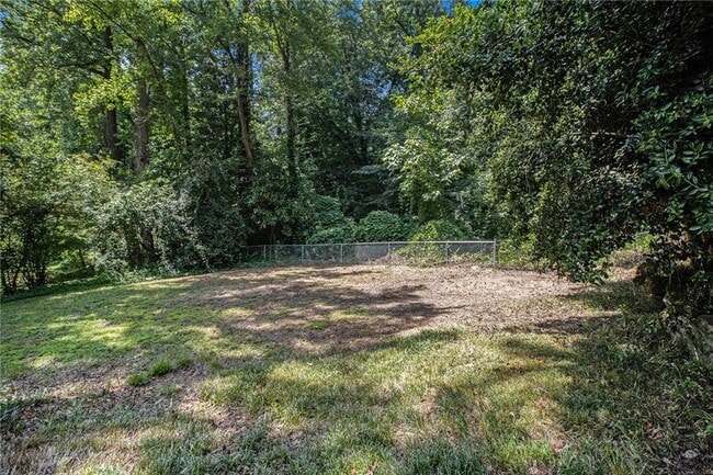 Building Photo - 1174 Arborvista Dr NE