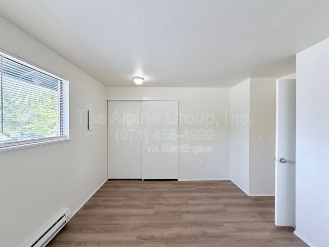 Building Photo - 3800 NW Chemult Pl