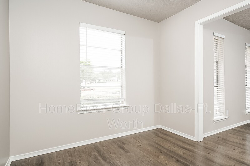 Building Photo - 8258 Westrock Dr