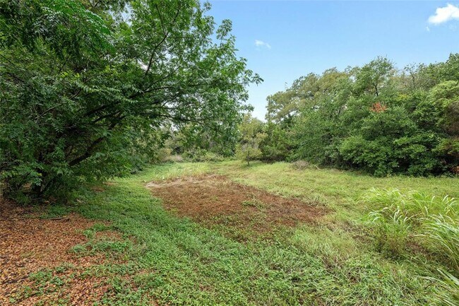Building Photo - 8402 Nairn Dr