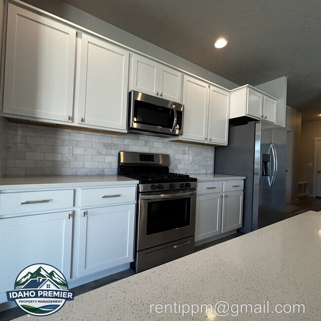 Building Photo - 1340 W Brink St