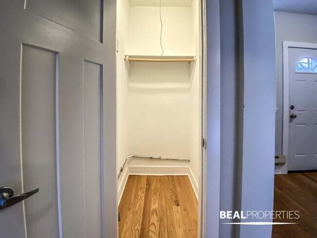 Building Photo - 0 bedroom in CHICAGO IL 60640
