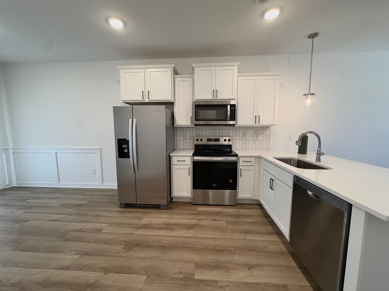 Building Photo - 12086 Windy Ln