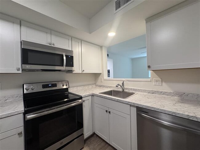 Building Photo - 1258 Barbara Dr