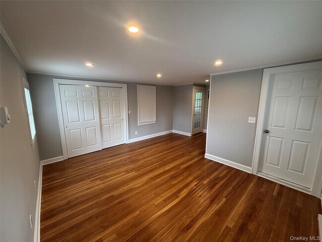 Building Photo - 110 Hardscrabble Rd
