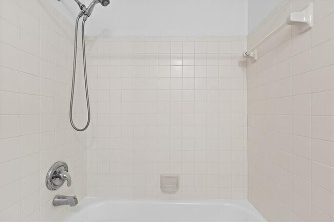 Building Photo - 2445 SW 18th Terrace