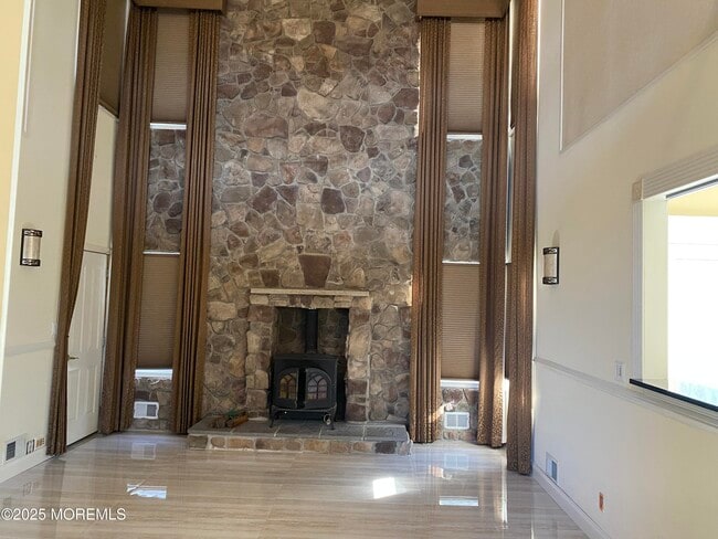 Building Photo - 41 Church Rd