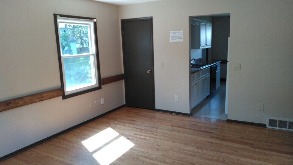 Building Photo - 1226 Frye Ave