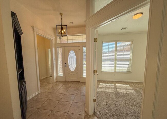 Building Photo - 16517 Tonka Trail