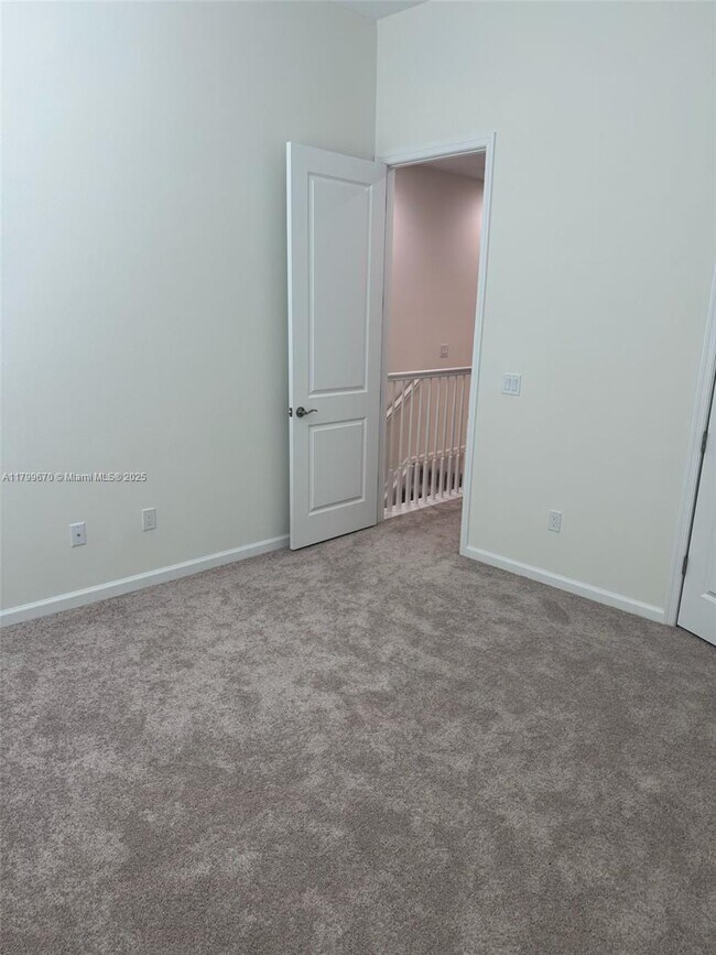 Building Photo - 5230 Thatcher Ct