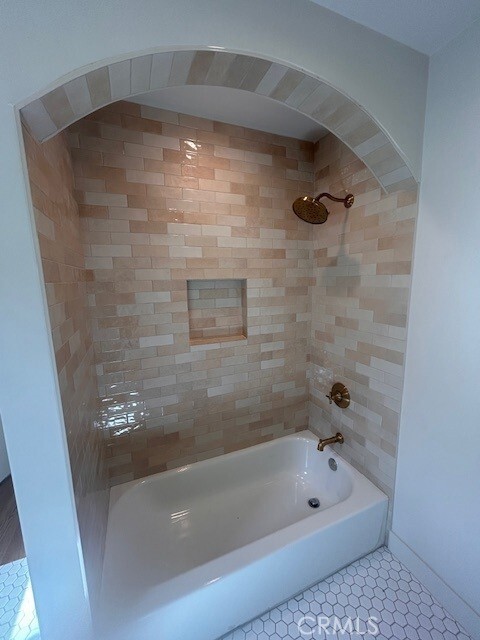 Building Photo - 5200 S St Andrews Pl