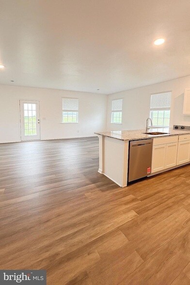 Building Photo - 229 Caterpillar Dr