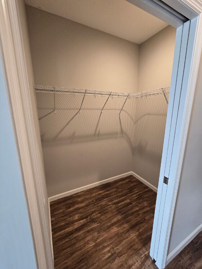 Building Photo - Two Bedroom Apartment in the Heart of the Bluffton Promenade!
