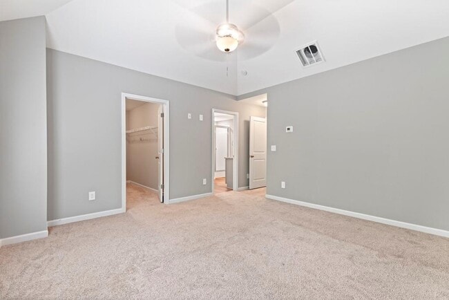 Building Photo - 1010 Valley Rock Dr