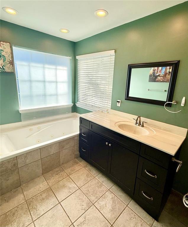 Building Photo - 22 Valley Creek Dr SW