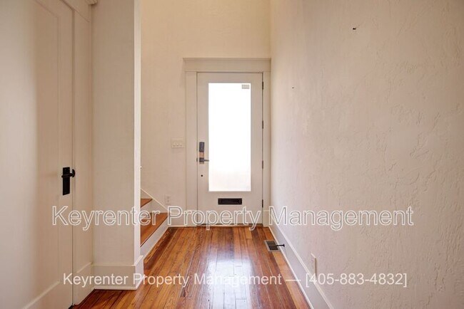 Building Photo - 812 NW 7th St