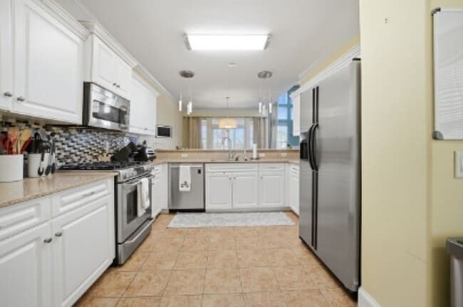 Building Photo - 1005 Bay Breeze Dr