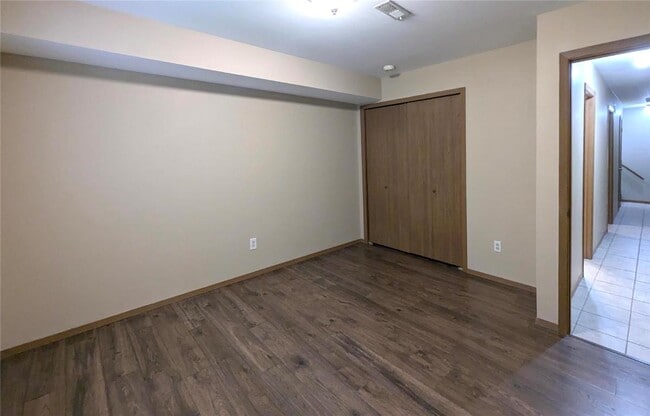 Building Photo - 332 Spencer Pl